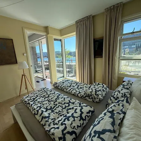 Nordhavn Waterfront With Sunny Terrace Apartment *